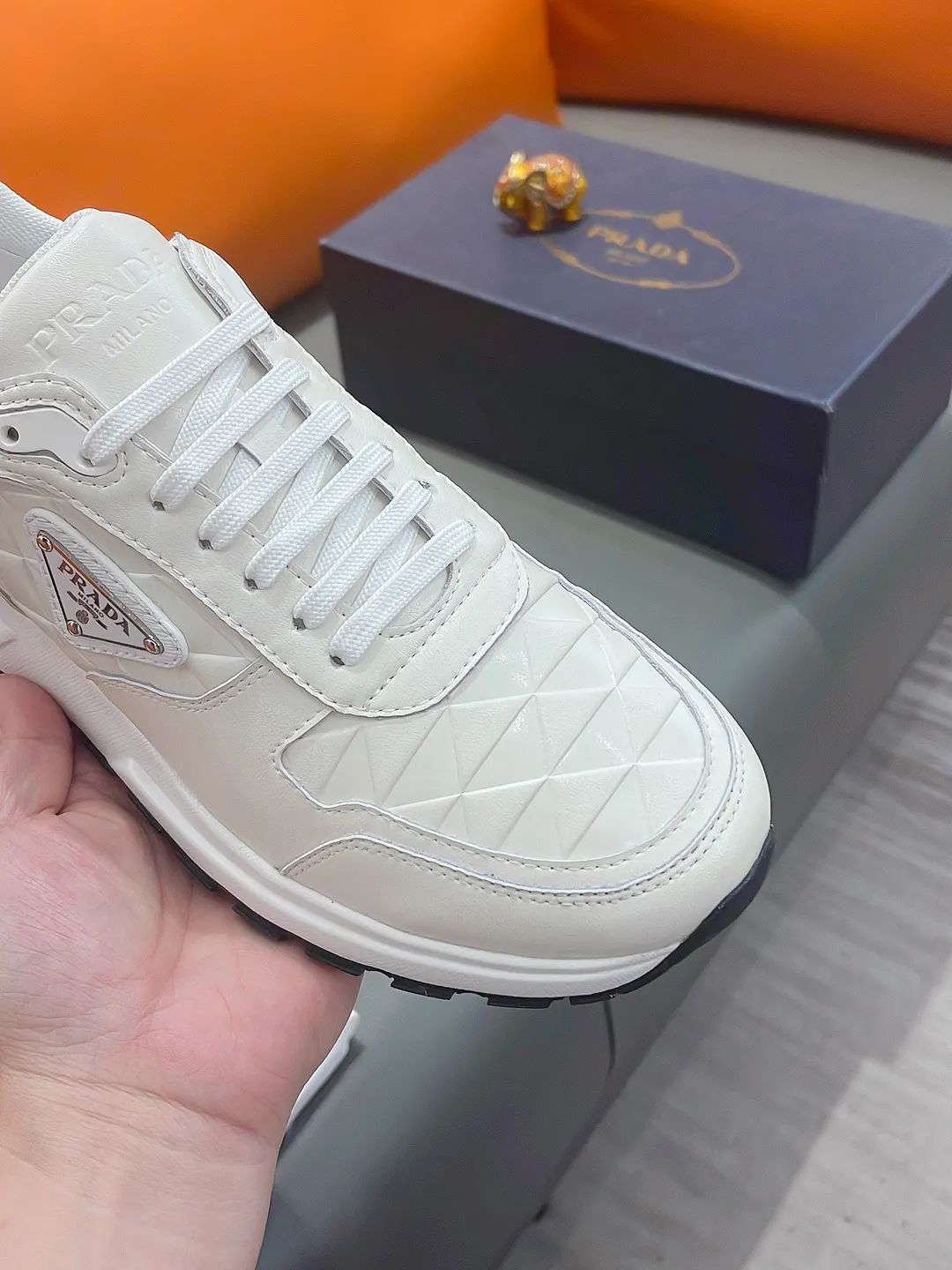 Men's shoes PRADA "Prada" P540 Regular size: 38-44 (casual shoes) Product materials: Selected cowhide upper, soft sheepskin feet, original factory special outsole.